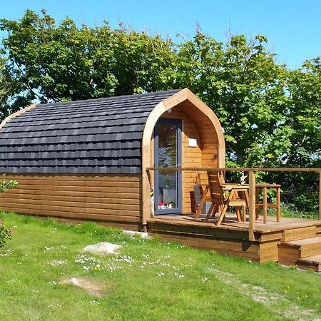 Hotel Sea And Mountain View Luxury Glamping Pods Heated Holyhead Exterior foto