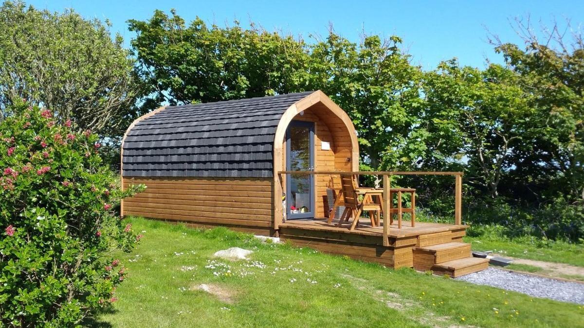 Hotel Sea And Mountain View Luxury Glamping Pods Heated Holyhead Exterior foto